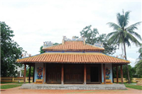 Phu Cang communal house