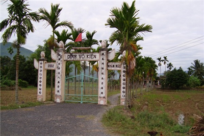 Vo Kien communal house