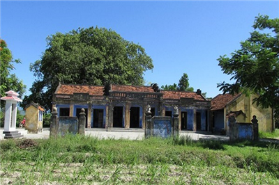 Binh Thanh communal house