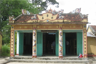Thuy Xuong communal house